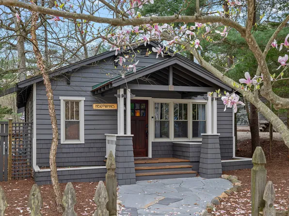 3721 Meadow Dr, Michigan City, IN 46360