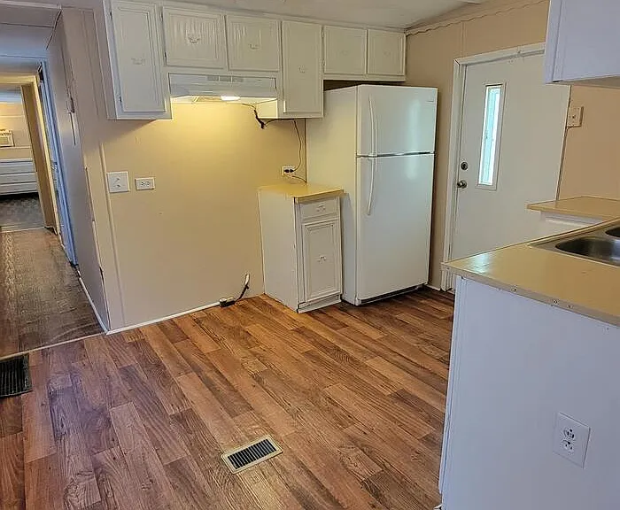 2827 Friendly Ln #6 — Photo 12