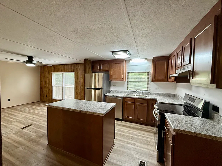 246 Shores Camp Rd — Photo 4