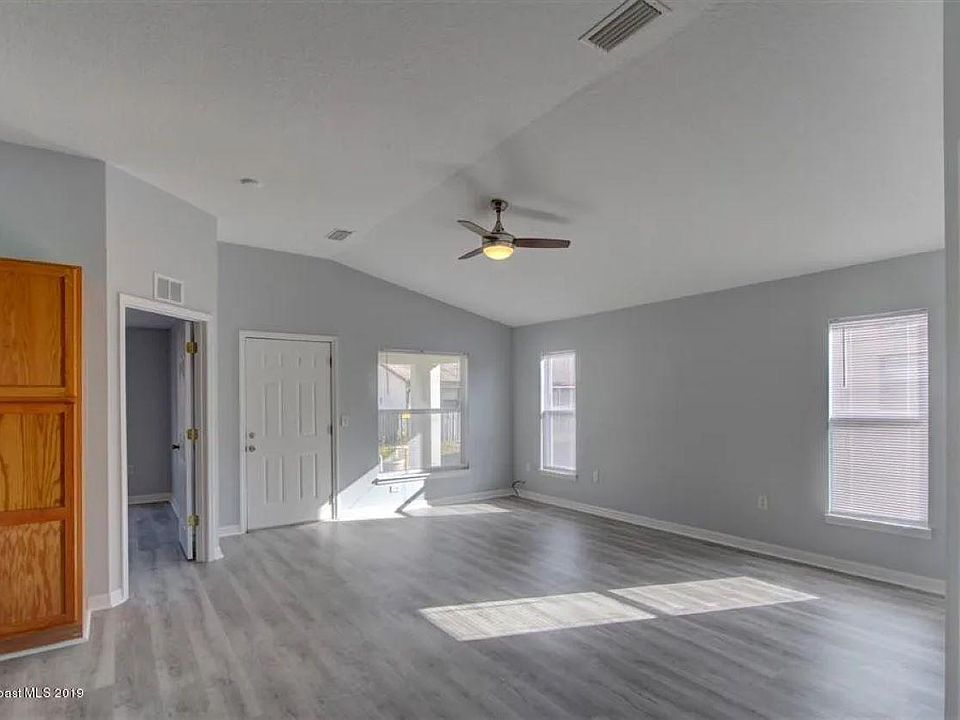 1st image of 818 Faull Dr APT B