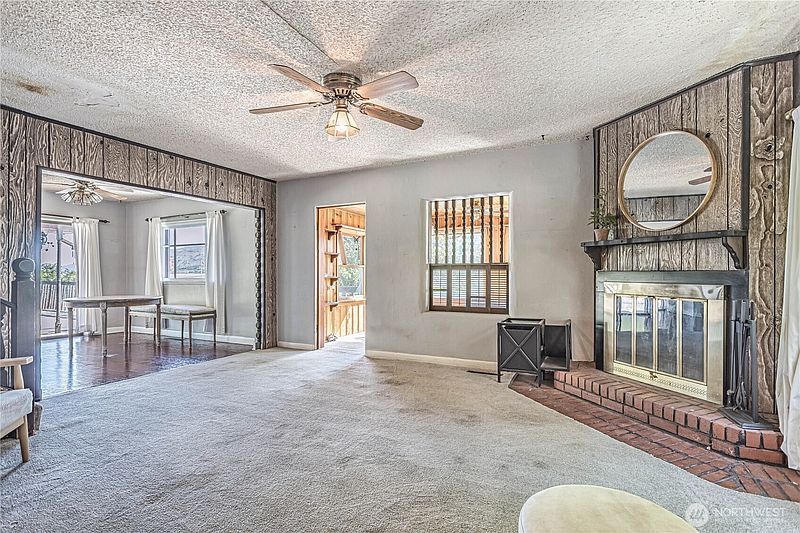 4th image of 1314 Walnut Street