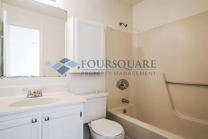 2604 Stewart Dr #B — Photo 16