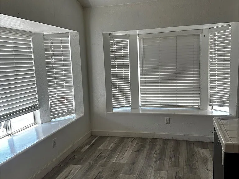 517 S Hewes St #B — Photo 3