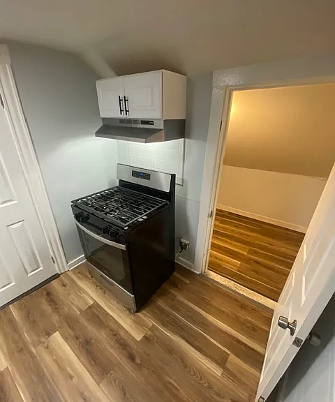 152 Washington St #2R — Photo 3