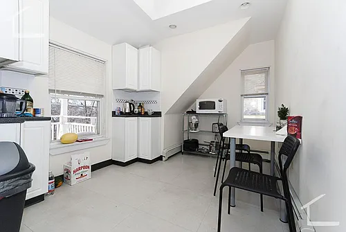 65 Ashford St #3B Photo 1
