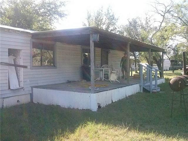 2nd image of 3411 Bayside Dr