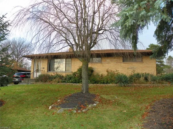 3010 Sprague Rd, Parma, OH 44134