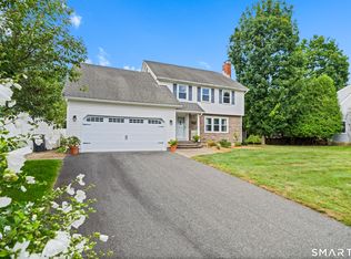 78 Spruceland Rd, Enfield, CT 06082