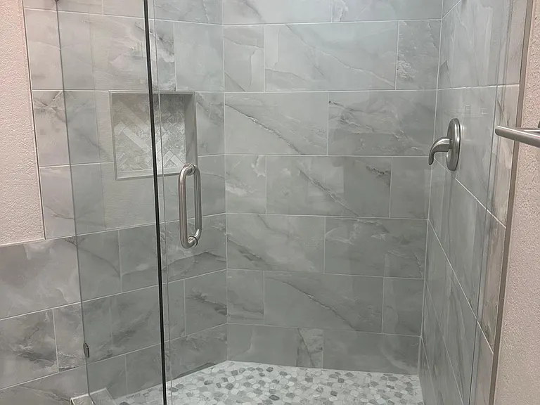2415 Amber Hill Ln — Photo 19