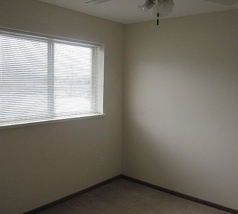 4th image of 5014 Paulson Ct