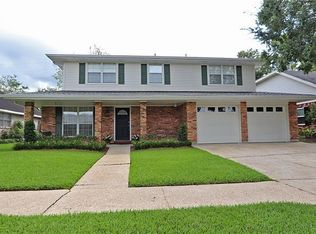 7932 Ferrara Dr, Harahan, LA 70123