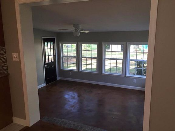 5th image of 2719 Jacqueline Cir