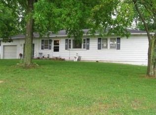 607 State Route 143, Pocahontas, IL 62275