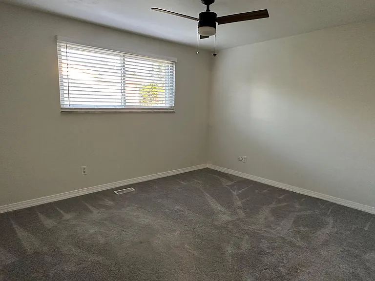 5593 Camerford Dr — Photo 6