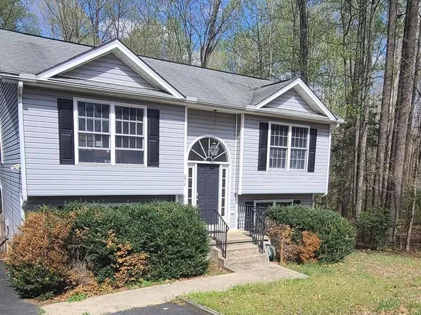 876 Campers Ln, Ruther Glen, VA 22546