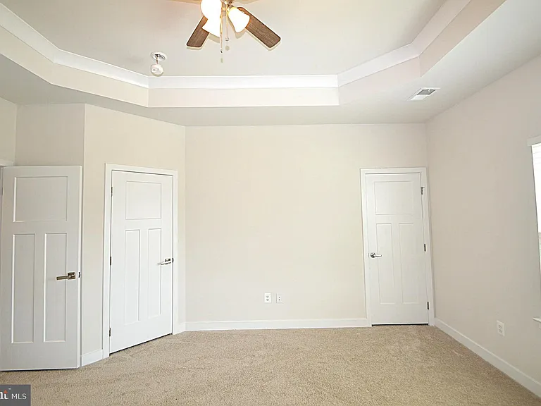 11328 Willow Green Cir — Photo 32