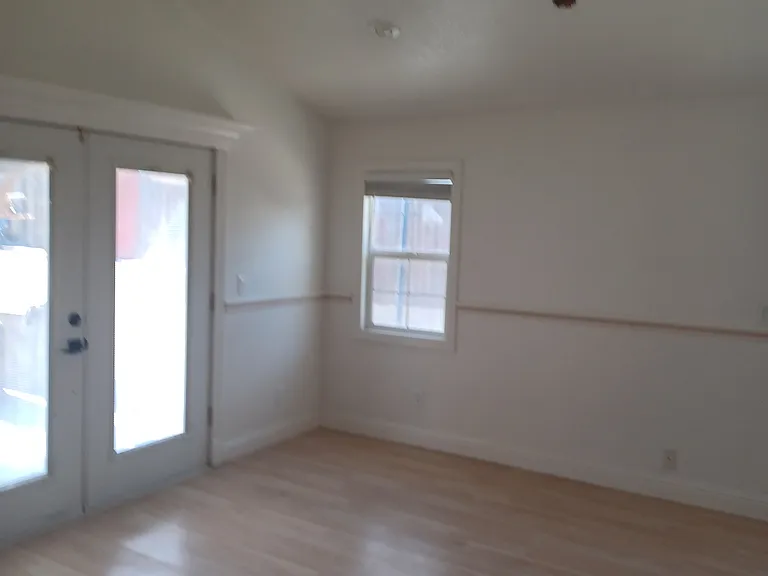 231 E Sims Rd — Photo 7