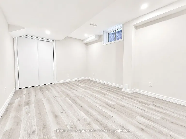 21 Milby Cres #BASEMENT — Photo 6