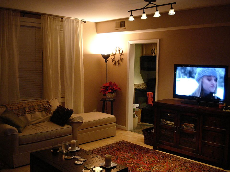 1st image of 1728 Queens Ln #3-178