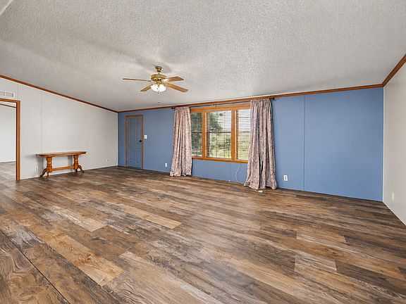 3rd image of 324 Lawless Ln