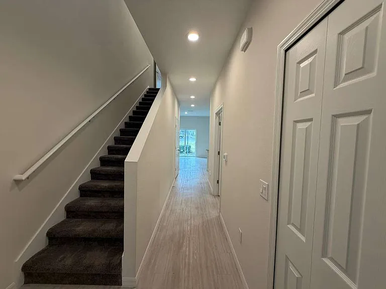 2124 Penny Ln — Photo 29