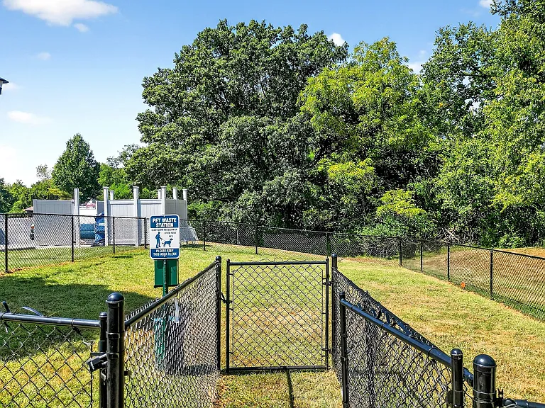 ReNew WestGlen — Photo 41