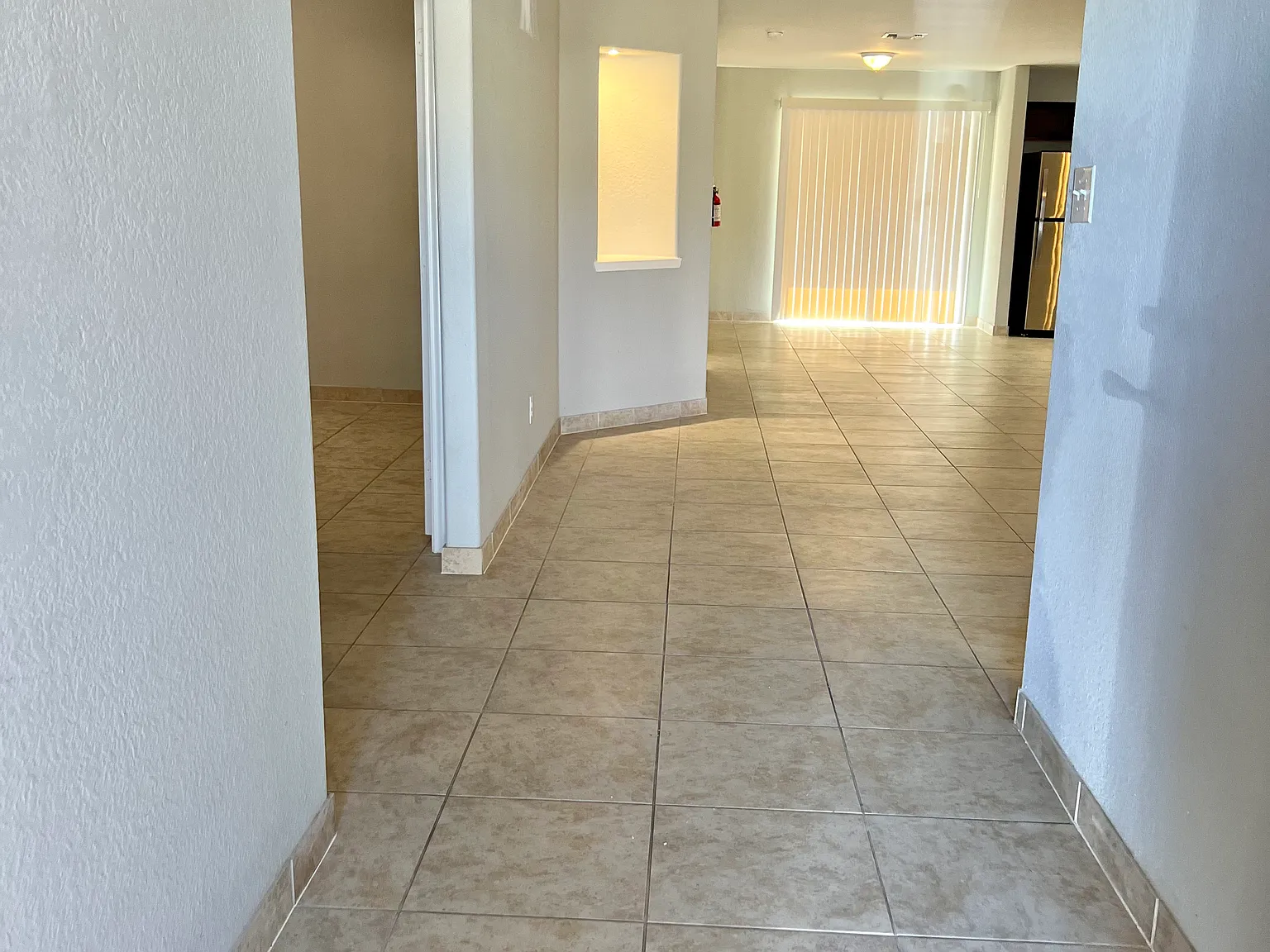 3 bed, 1432 sqft, $1,700 — Photo 3