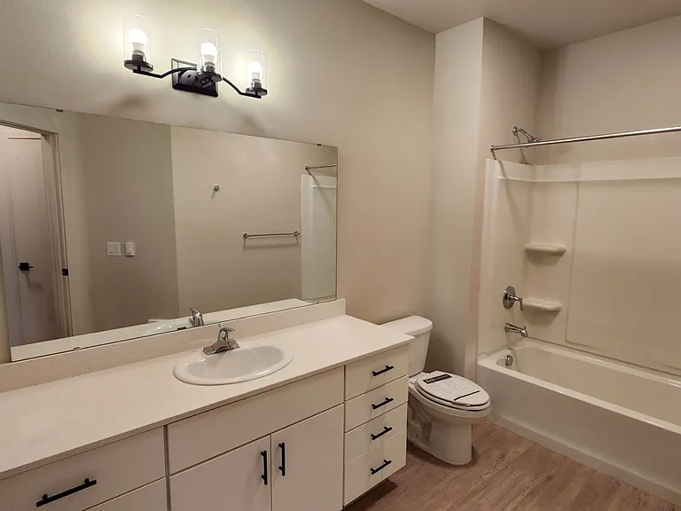 The Vicara Apartments & Townhomes — Photo 23