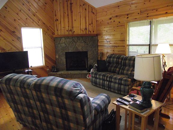 gas log in fireplace