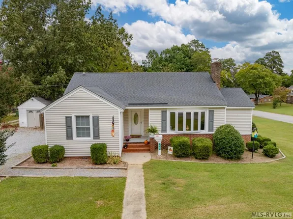 402 W 8th St, Roanoke Rapids, NC 27870