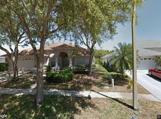 1079 Mainsail Dr, Tarpon Springs, FL 34689