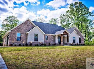 1477 Akin Rd, Texarkana, TX 75503