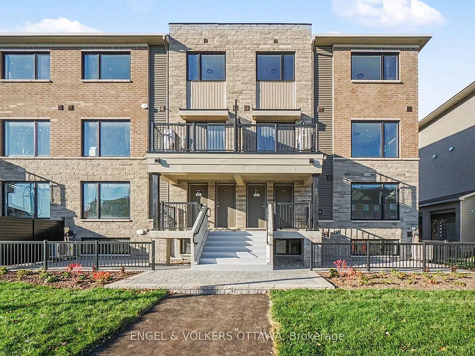 201 Glenroy Gilbert Dr #27