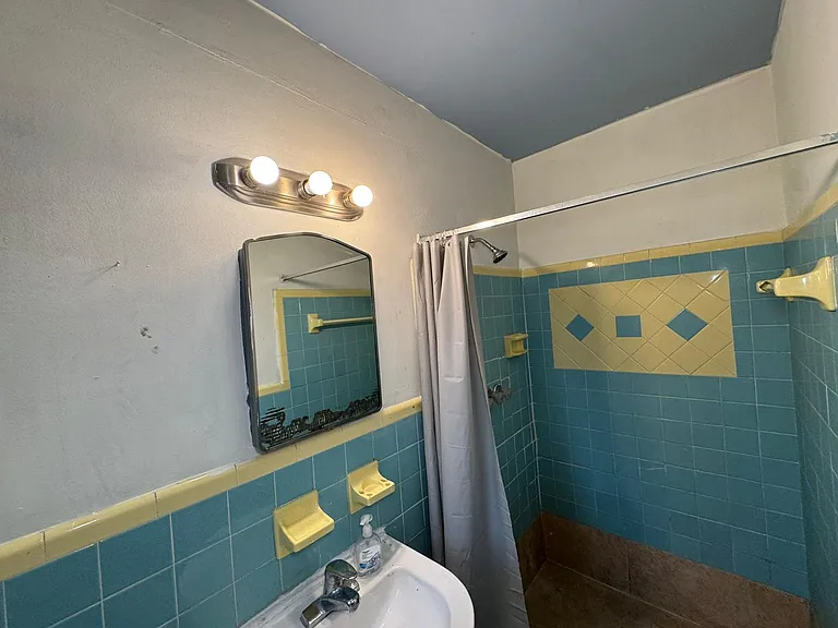 416 Sun Ct — Photo 30