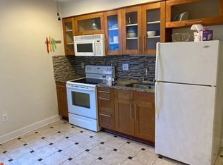 1232 S Broad St #3R, Philadelphia, PA 19146