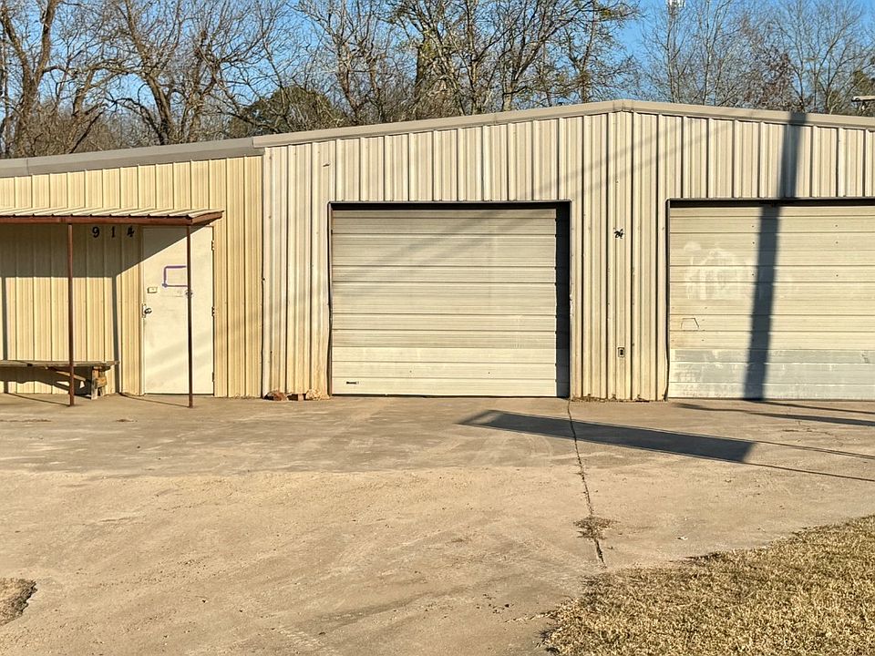 2nd image of 908-912 S Central Ave