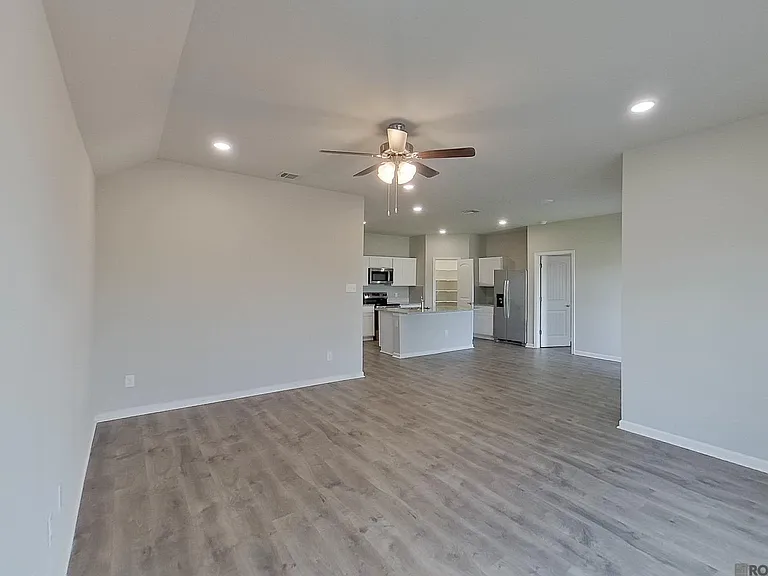 108 Santiago Ct — Photo 7