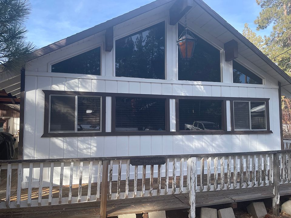1st image of 40140 Mahanoy Ln
