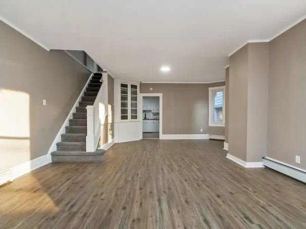 439 W Church St, Slatington, PA 18080
