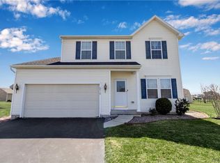 6418 Dedi Dr, Lockport, NY 14094