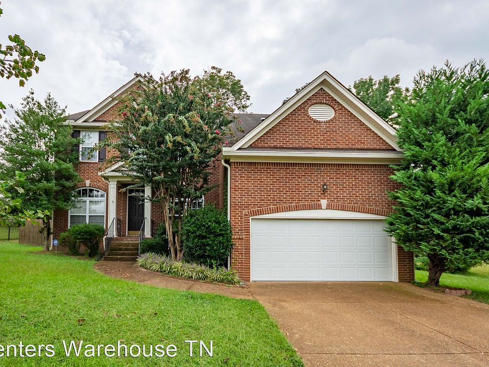 1st image of 702 Greer Ct