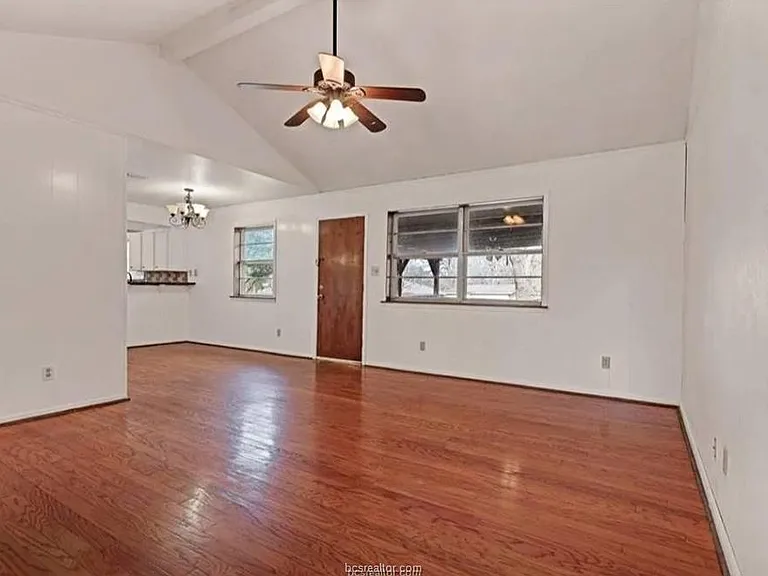 1203 Berkeley St — Photo 2