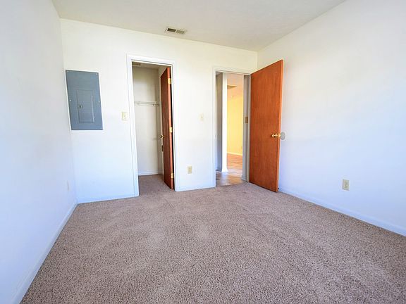 3rd image of 2004-2057 Glenwick Dr #2029