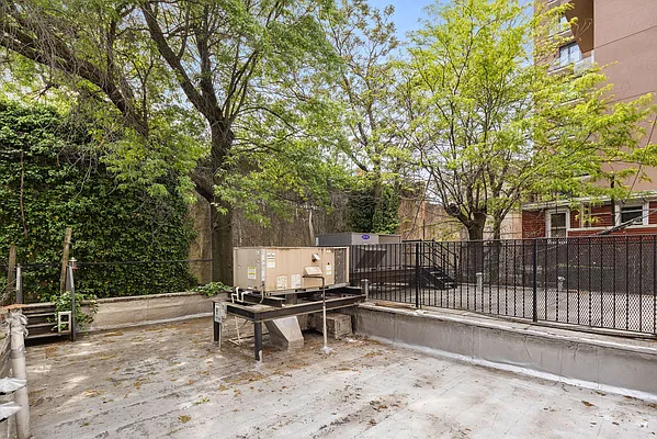 Rented by Hetherman Real Estate LLC | media 35