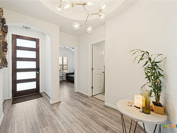 3rd image of 2037 Egret Ave