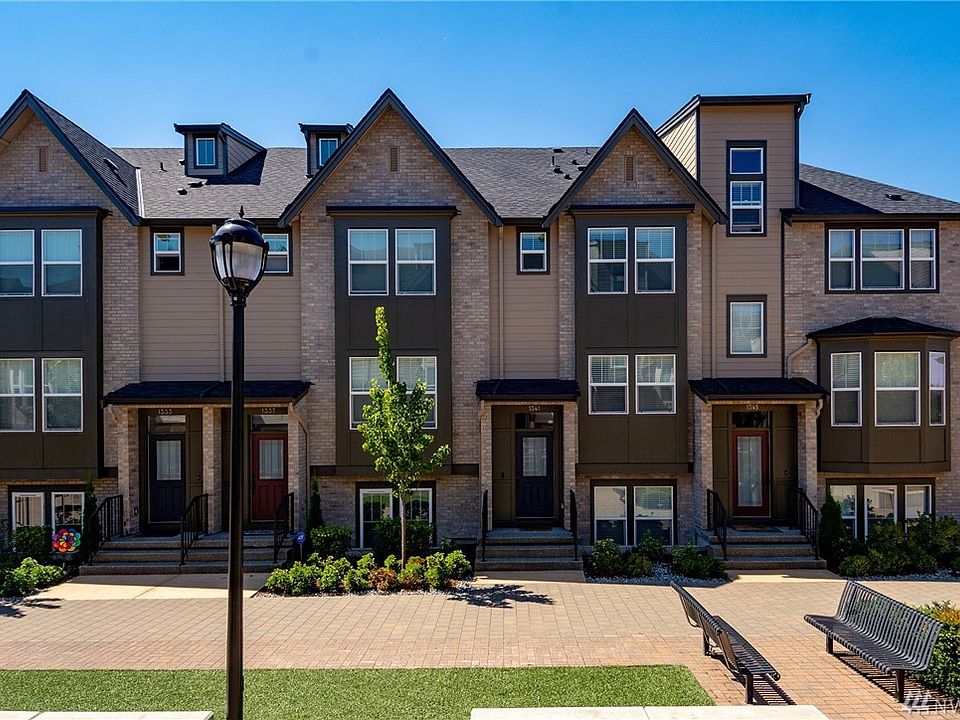 1st image of 1341 Brooklyn Walk NE #17.2