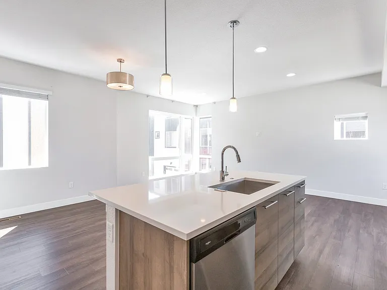 5634 W 10th Pl — Photo 9