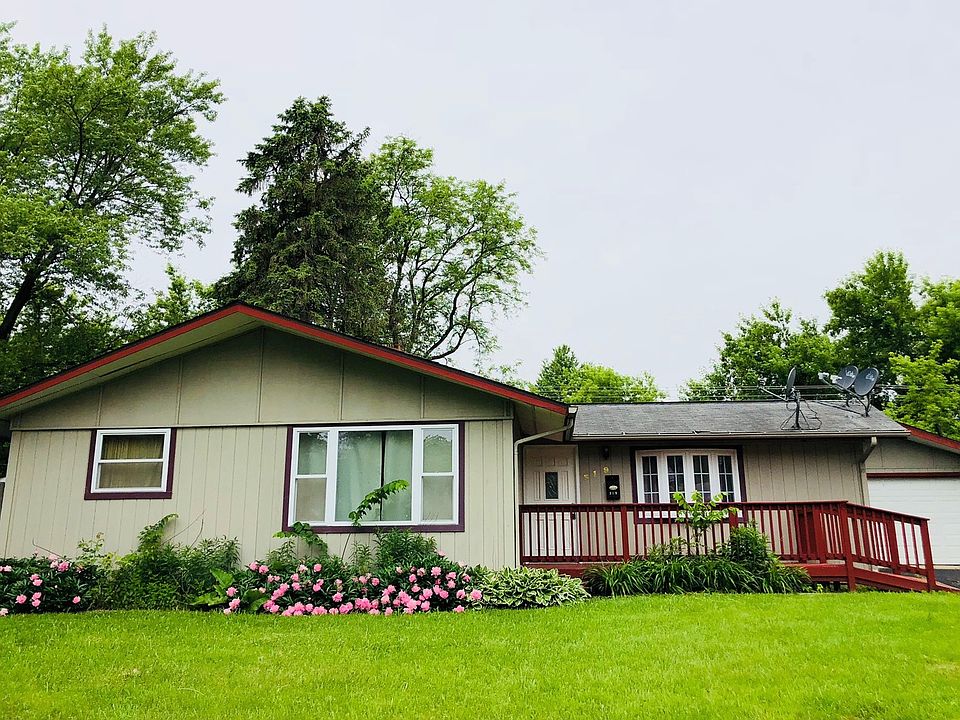 1st image of 319 Amarillo Dr