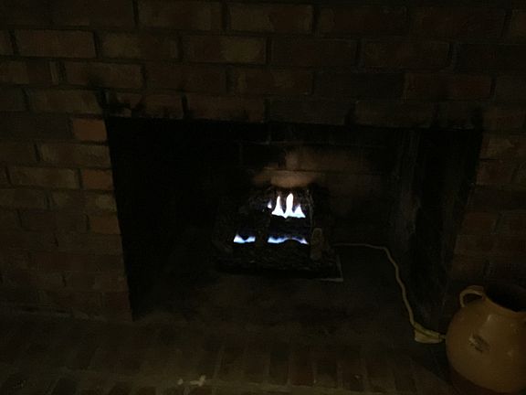 Gas logs in law suite