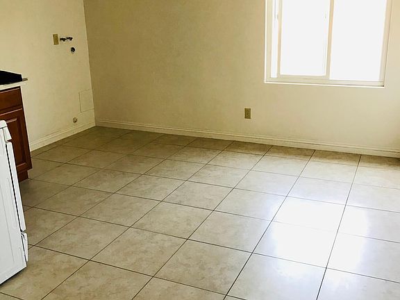 3rd image of 4454 Van Horne Ave APT 4